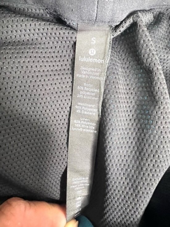 Lululemon Athletica Men’s Pace Maker Shorts - Picture 4 of 5